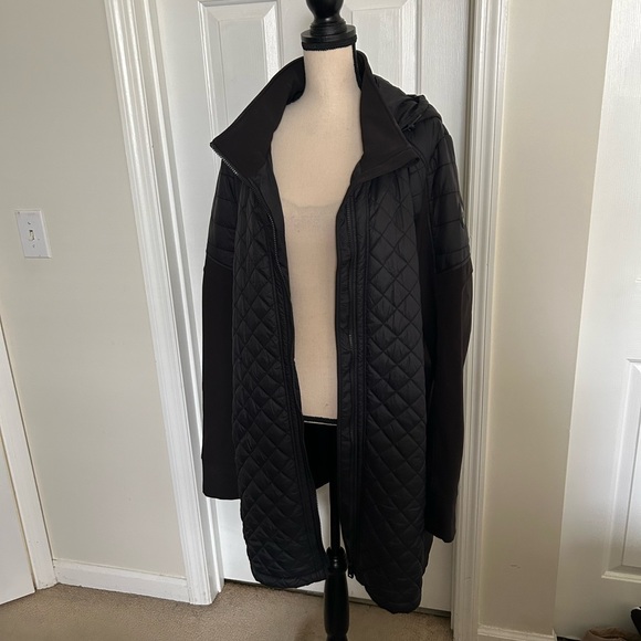 Point Zero Diamond Quilted Front Neoprene Sleeves and Side Panels Hooded Jacket - Picture 11 of 16